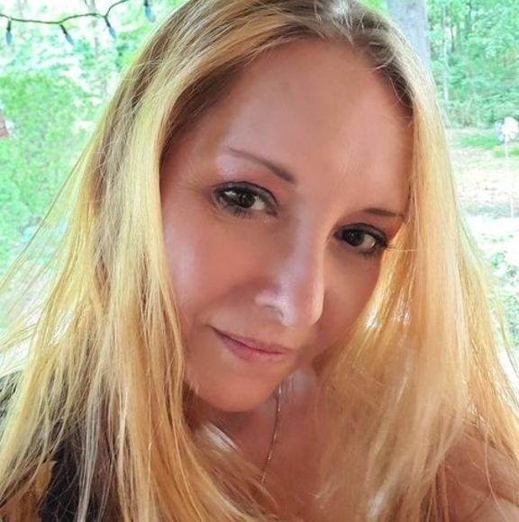 Meet your Posher, Nanette - Picture 1 of 1